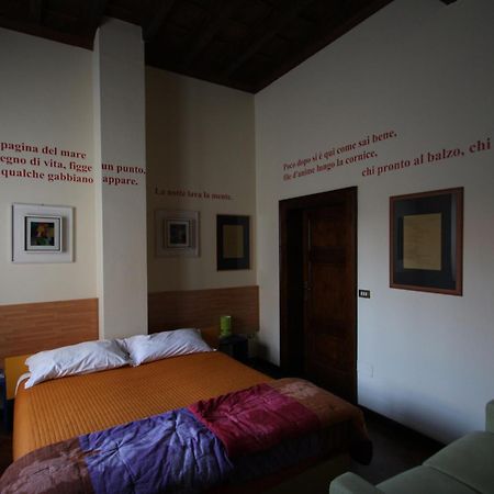B&B Casa Dei Poeti マントヴァ エクステリア 写真