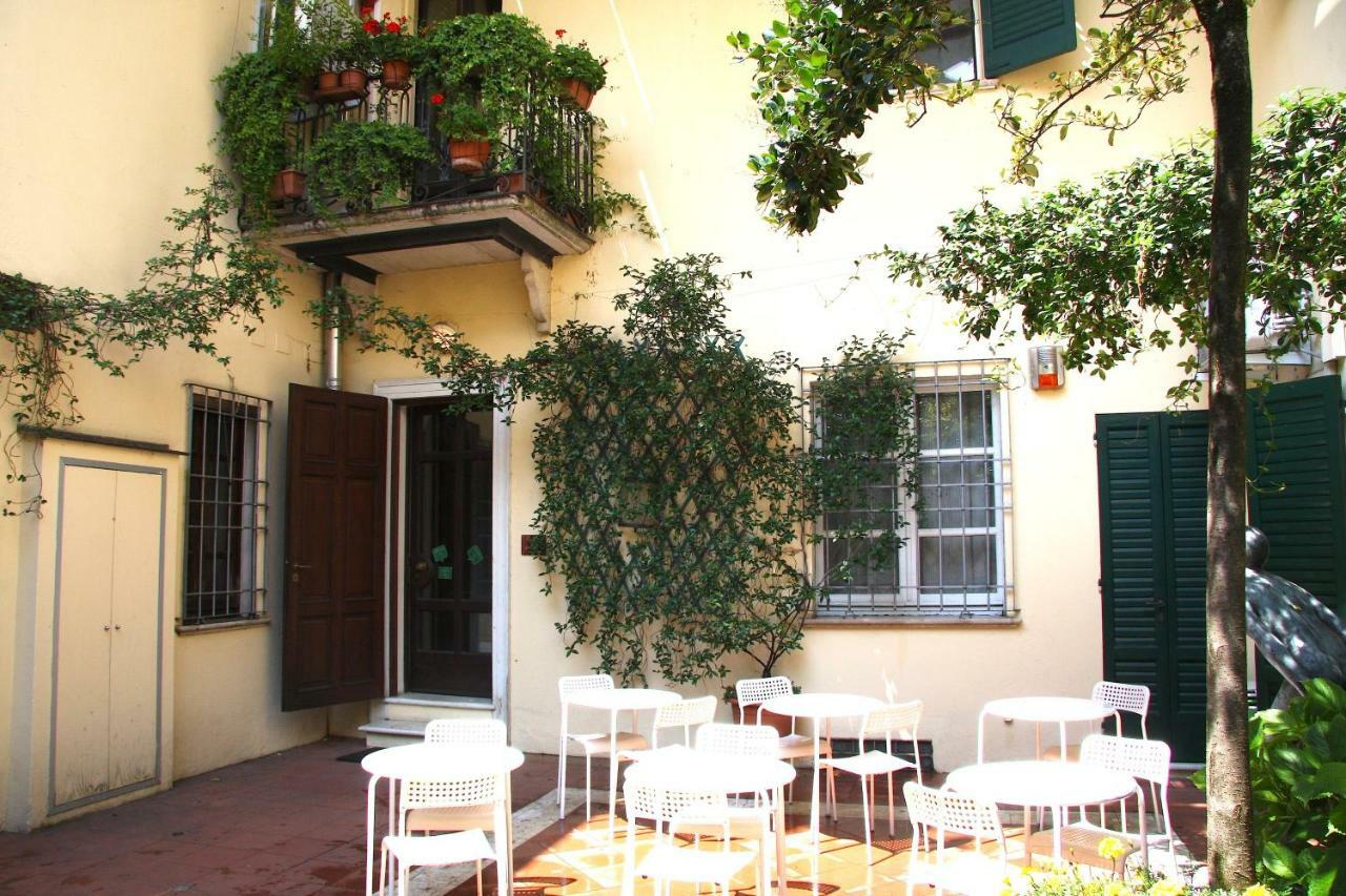 B&B Casa Dei Poeti マントヴァ エクステリア 写真