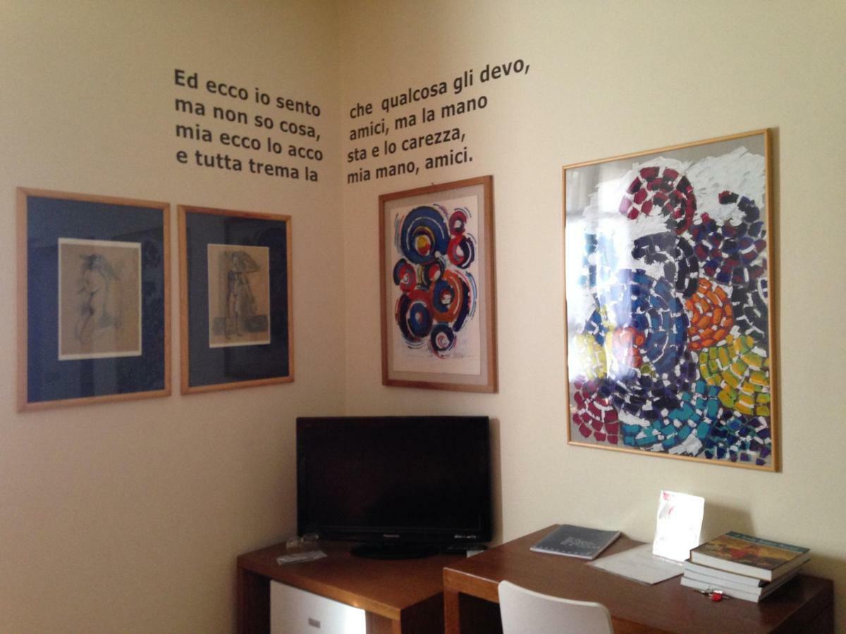 B&B Casa Dei Poeti マントヴァ エクステリア 写真